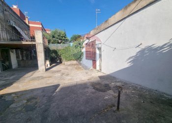 Casa all\'aperto - Trilocale Via Vincenzo Casagrandi
 
40, Catania - foto 6