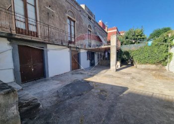 Casa all\'aperto - Trilocale Via Vincenzo Casagrandi
 
40, Catania - foto 8