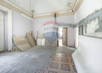 Hall / corridoio - Appartamento Via Vittorio Emanuele
 
275, Catania - foto 17