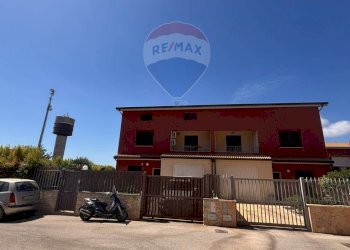 Casa all\'aperto - Casa semi indipendente via panoramica
 
snc, Augusta - foto 2