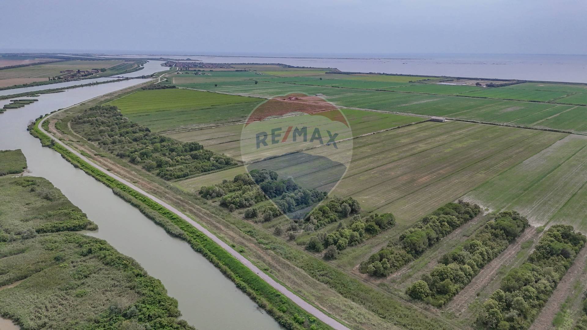 Edificio all\'aperto - Terreno agricolo Via per Gorino, Goro - foto 3