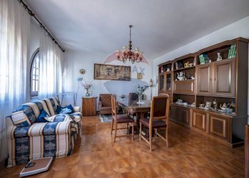 Sala da pranzo - Semi-detached house Viale Idris Ricci
 
178, Copparo - photo 18