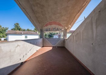Terrazza - Semi-detached house Viale Idris Ricci
 
178, Copparo - photo 25