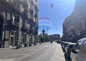 Edificio all\'aperto - Bilocale Napoli - foto 5