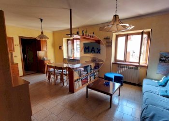 Sala da pranzo - Casa indipendente Endine Gaiano - foto 8