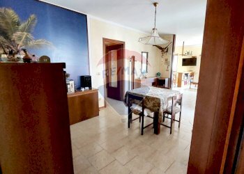 Sala da pranzo - Casa indipendente Endine Gaiano - foto 19