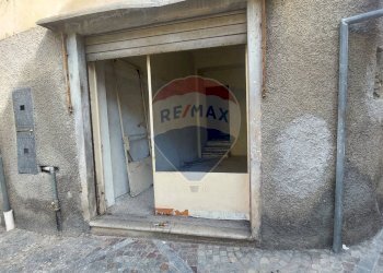 Edificio all\'aperto - Casa indipendente Endine Gaiano - foto 24