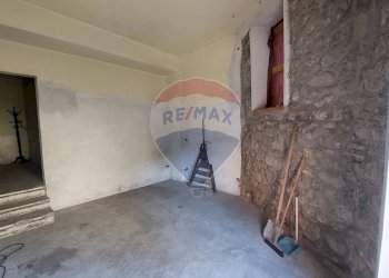 Stanza vuota - Casa indipendente Endine Gaiano - foto 27