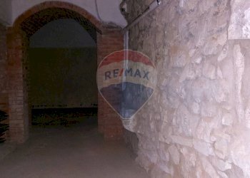 Hall / corridoio - Casa indipendente Endine Gaiano - foto 29