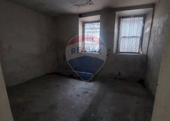 Stanza vuota - Casa indipendente Endine Gaiano - foto 31