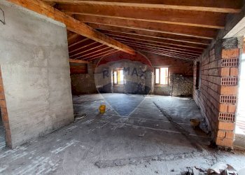 Parcheggio - Casa indipendente Endine Gaiano - foto 36