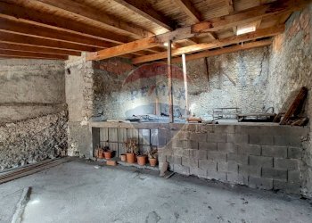 Stanza vuota - Casa indipendente Endine Gaiano - foto 38