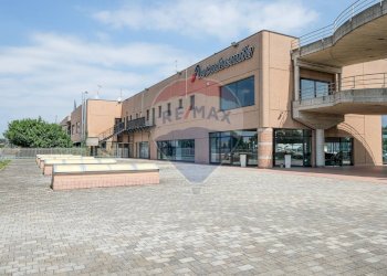 Edificio all\'aperto - Commercial Premises Cavernago - photo 10