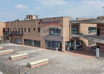 Edificio all\'aperto - Commercial Premises Cavernago - photo 6