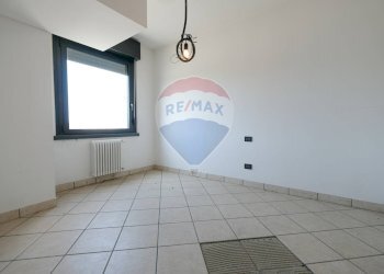 Stanza vuota - Commercial Premises Cavernago - photo 23