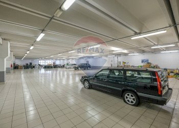 Parcheggio - Commercial Premises Cavernago - photo 24