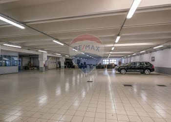 Parcheggio - Commercial Premises Cavernago - photo 25