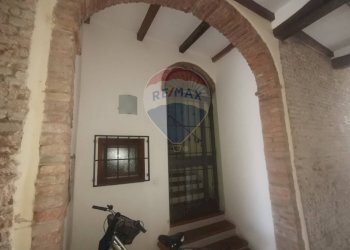 Edificio all\'aperto - Attico Via Cremonino
 
20, Cento - foto 2