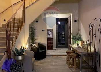 Scale - Casa semi indipendente via Scienze
45, Ferrara - foto 4