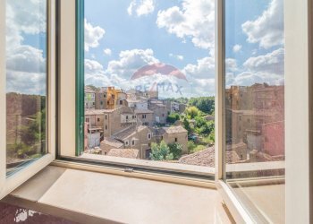 Vista - Trilocale Via Palestro
 
2, Ischia di Castro - foto 1