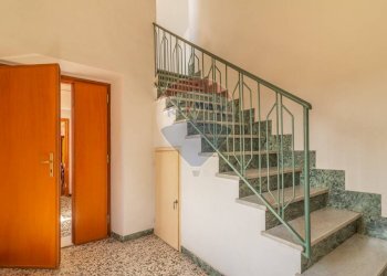 Scale - Trilocale Via Palestro
 
2, Ischia di Castro - foto 7