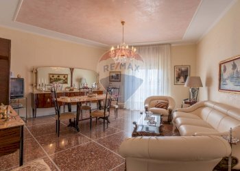 Sala da pranzo - Appartamento Vicolo Aquila
 
3, Foggia - foto 2