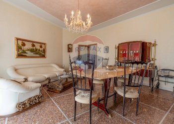 Sala da pranzo - Appartamento Vicolo Aquila
 
3, Foggia - foto 3