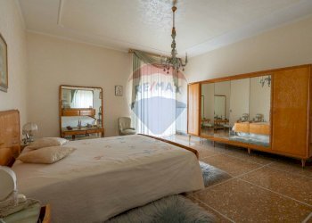 Camera / camera da letto - Appartamento Vicolo Aquila
 
3, Foggia - foto 10