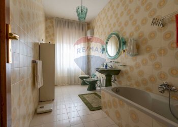 Bagno - Appartamento Vicolo Aquila
 
3, Foggia - foto 15