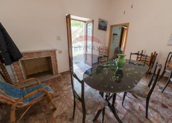 Sala da pranzo - Independent house Via Vico Nuovo
 
27, Carinola - photo 29