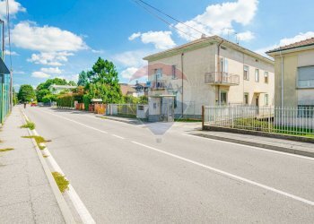 Edificio all\'aperto - Trilocale san pio x
 
76, Cassano Magnago - foto 3