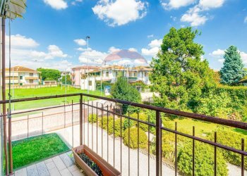 Balcone - Trilocale san pio x
 
76, Cassano Magnago - foto 4