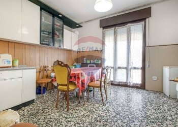 Sala da pranzo - Trilocale san pio x
 
76, Cassano Magnago - foto 7