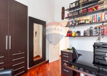 Camera / camera da letto - Quadrilocale Via Pasquale Stanislao Mancini
 
13, Napoli - foto 22