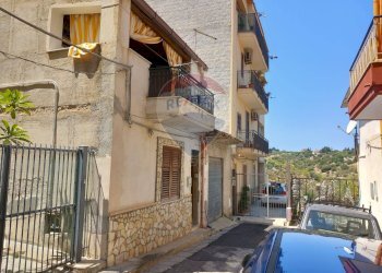 Edificio all\'aperto - Casa indipendente Via Serradifalco
 
66, Casteldaccia - foto 1