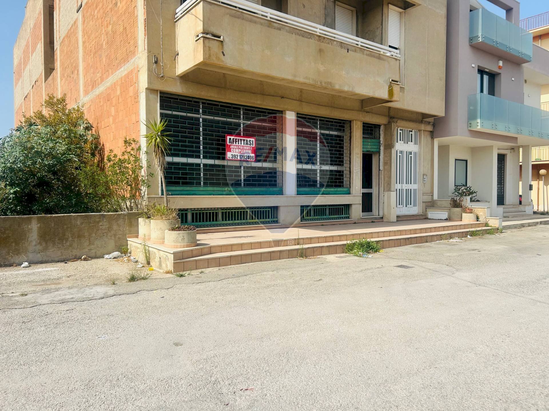 Edificio all\'aperto - Locale Commerciale via generale cascino
 
96, Vittoria - foto 2