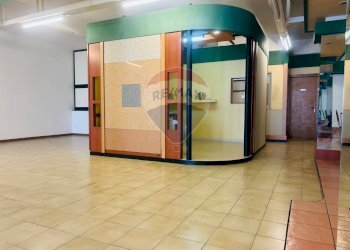 Ricezione / Lobby - Locale Commerciale via generale cascino
96, Vittoria - foto 9