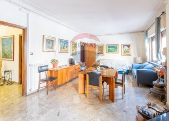 Soggiorno - Appartamento Piazza Giovanni Boccaccio
 
1, Palermo - foto 7