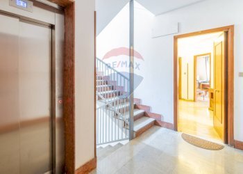 Scale - Appartamento Piazza Giovanni Boccaccio
 
1, Palermo - foto 29