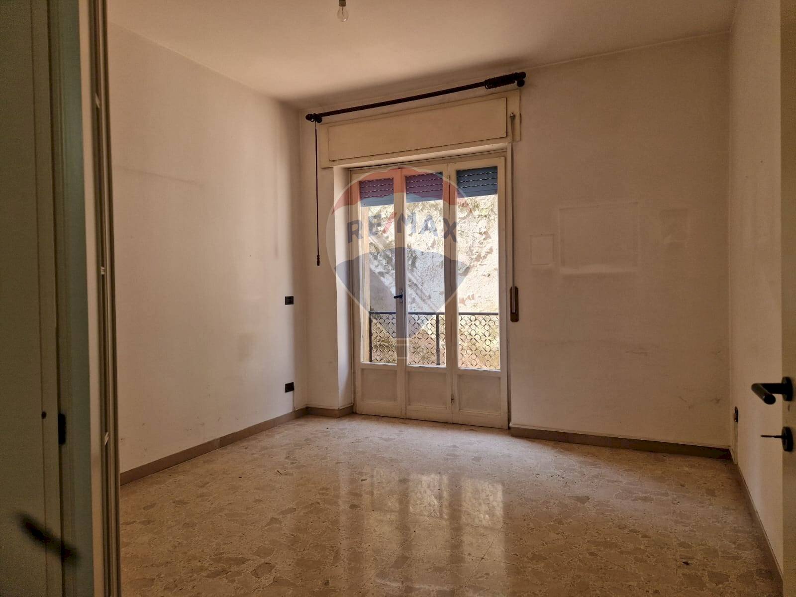 Stanza vuota - Trilocale Via Papa Giovanni XXIII
 
53, Chieti - foto 3