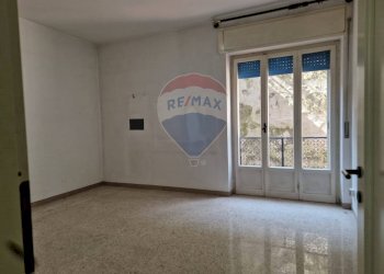 Stanza vuota - Trilocale Via Papa Giovanni XXIII
 
53, Chieti - foto 7