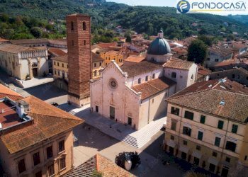 Vista città - Casa semi indipendente Moncenisio
 
25, Pietrasanta - foto 3