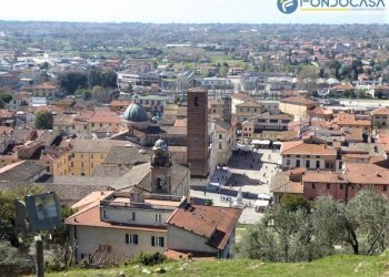 Vista panorramica - Casa semi indipendente Moncenisio
 
25, Pietrasanta - foto 8