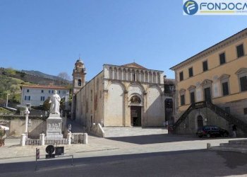 Chiostro Sant\'Agostino - Casa semi indipendente Moncenisio
 
25, Pietrasanta - foto 9