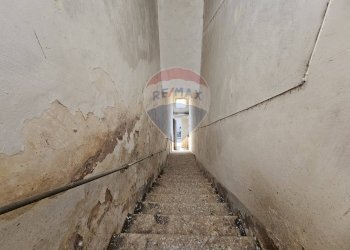 Scale - Independent house Via Genova
 
17, San Pietro Vernotico - photo 5