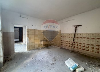 Stanza vuota - Casa indipendente Via Armando Diaz
 
5, Campi Salentina - foto 3