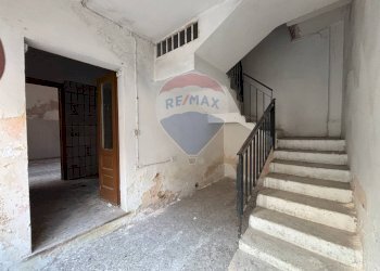 Scale - Casa indipendente Via Armando Diaz
 
5, Campi Salentina - foto 4