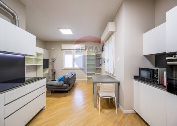 Sala da pranzo - Bilocale Via Pascoli
 
14, Mantova - foto 6