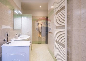 Bagno - Bilocale Via Pascoli
 
14, Mantova - foto 17