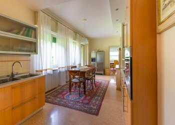 Foto 25 - Villa P. Farinati
 
4, Garda - foto 25